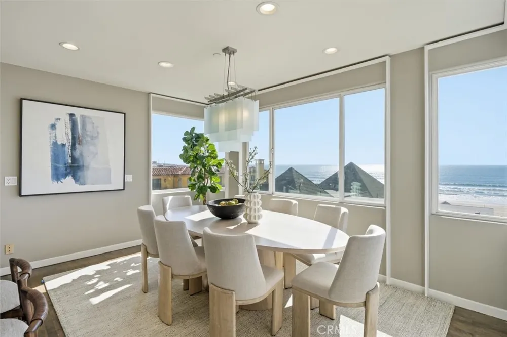 2406 Ocean Drive Manhattan Beach, CA 90266