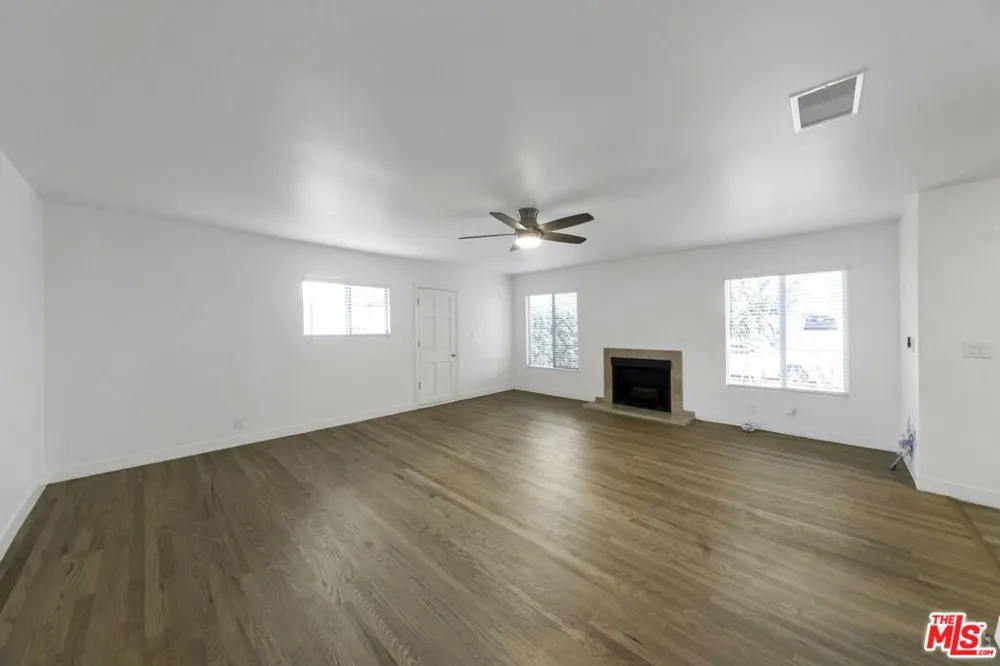 820 Pier Avenue #1 Santa Monica, CA 90405