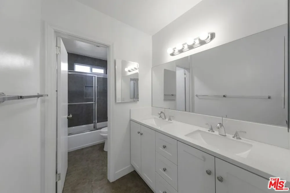 820 Pier Avenue #1 Santa Monica, CA 90405
