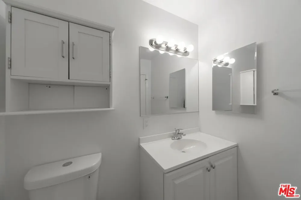 820 Pier Avenue #1 Santa Monica, CA 90405