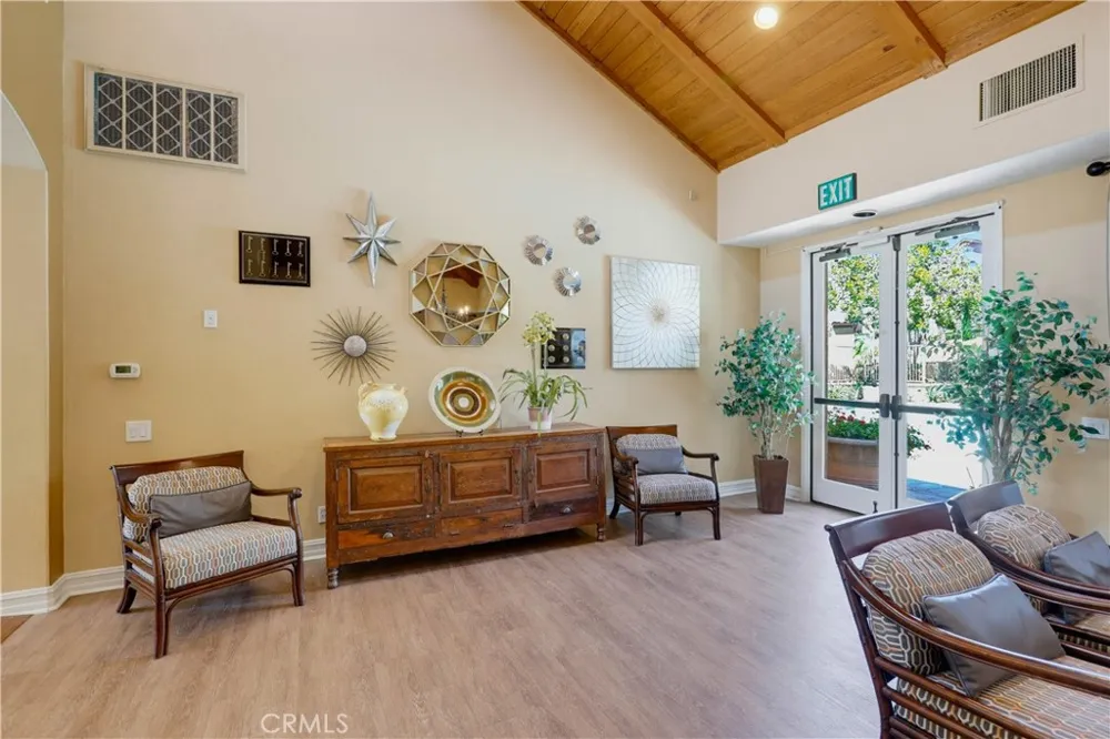 19431 Rue De Valore #22L Lake Forest, CA 92610