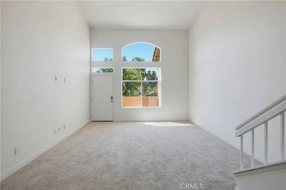 19431 Rue De Valore #22L Lake Forest, CA 92610