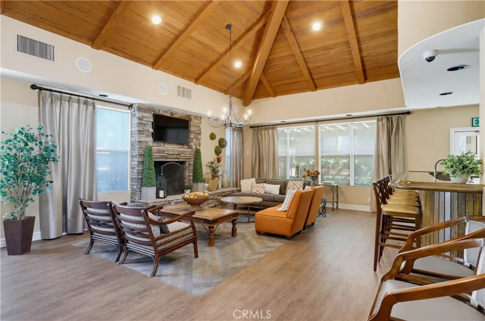 19431 Rue De Valore #22L Lake Forest, CA 92610