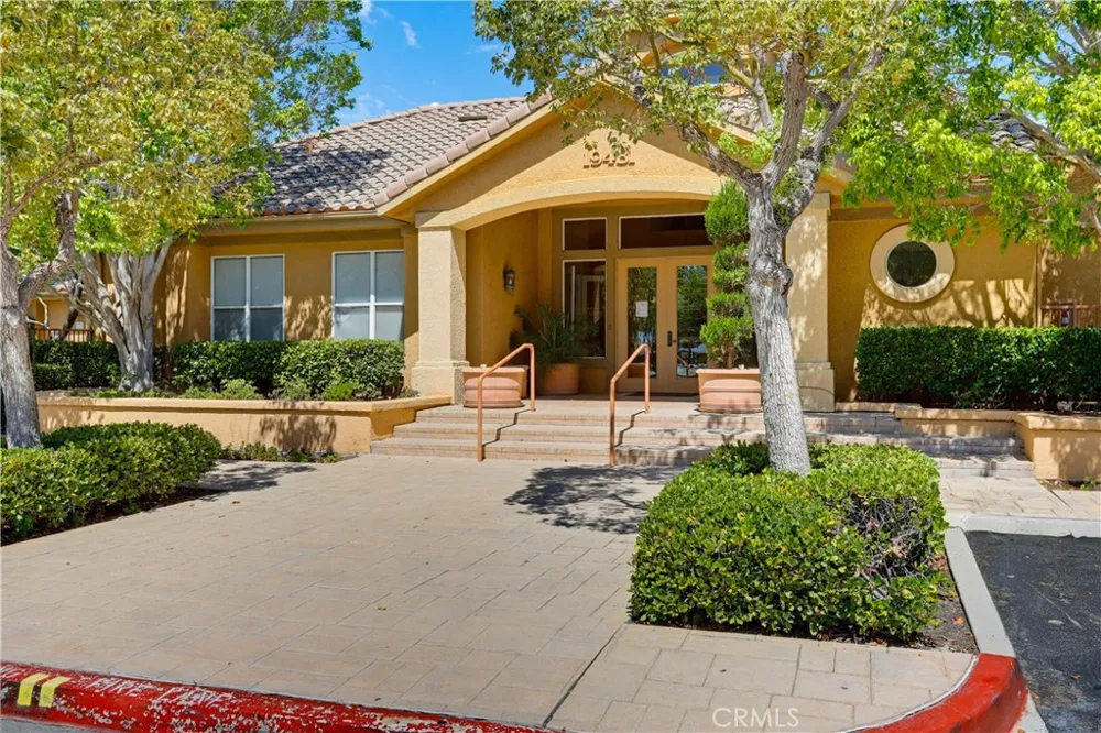 19431 Rue De Valore #22L Lake Forest, CA 92610