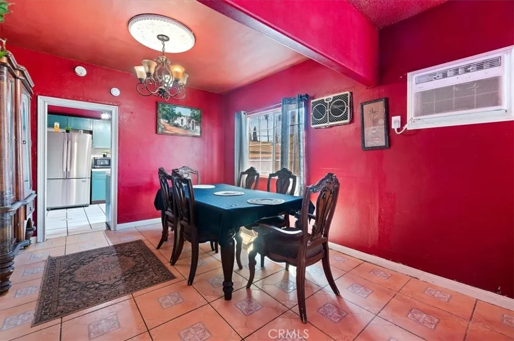 448 W F STREET Colton, CA 92324