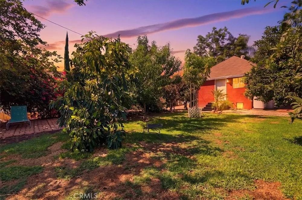 448 W F STREET Colton, CA 92324