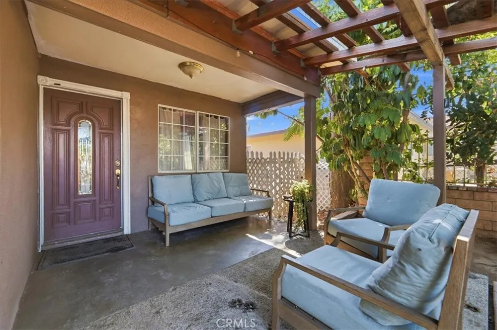 448 W F STREET Colton, CA 92324