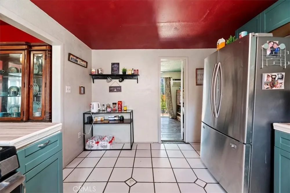 448 W F STREET Colton, CA 92324