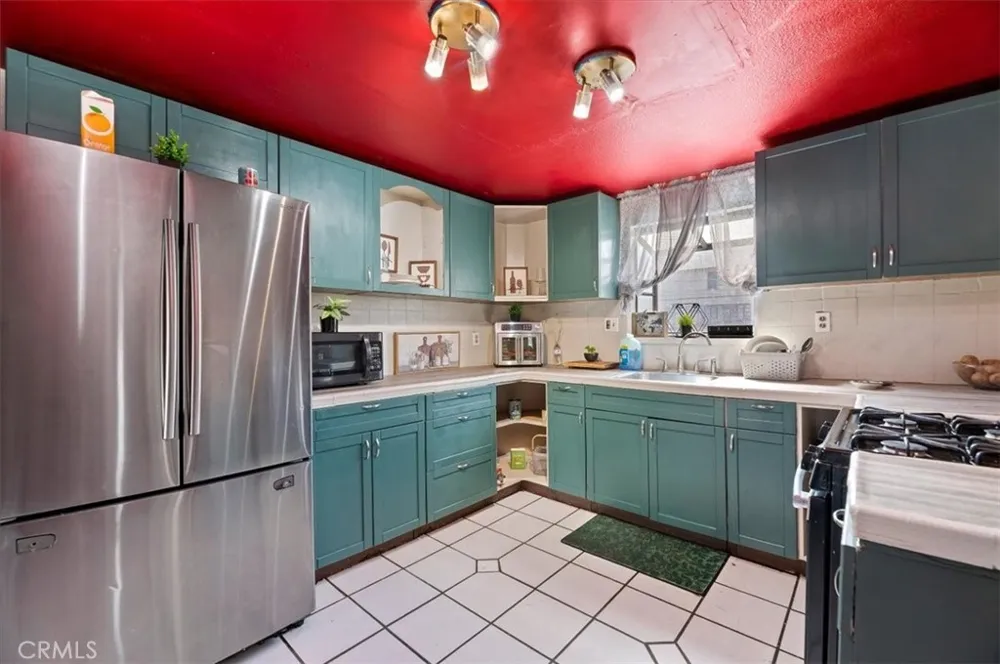 448 W F STREET Colton, CA 92324