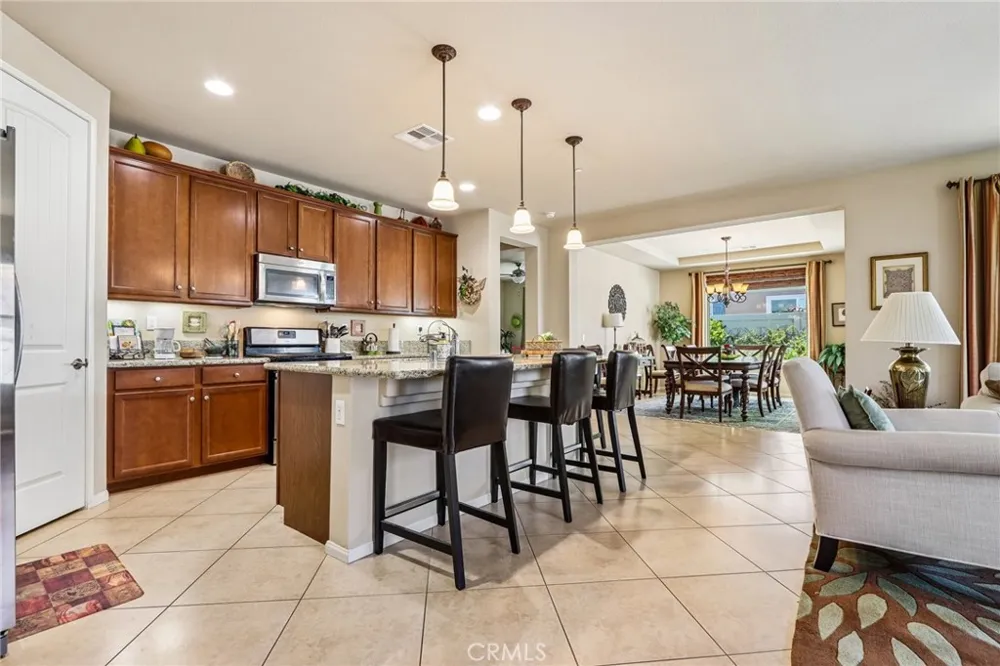 5365 Paseo Famosa Hemet, CA 92545