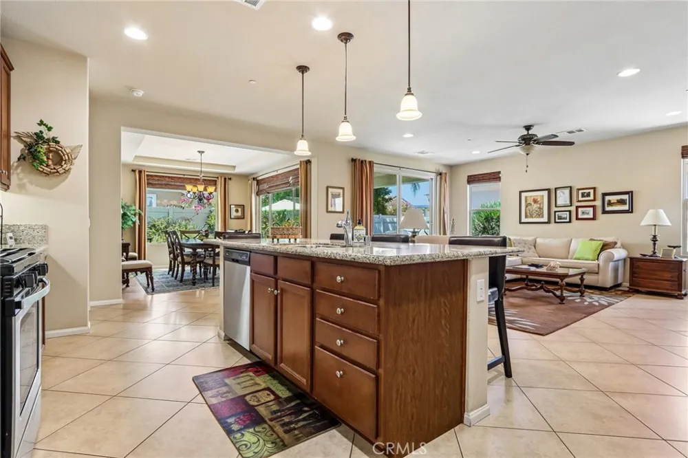 5365 Paseo Famosa Hemet, CA 92545