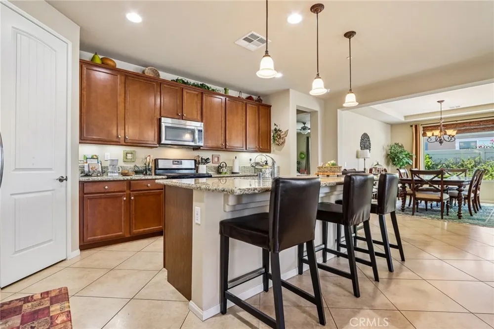 5365 Paseo Famosa Hemet, CA 92545