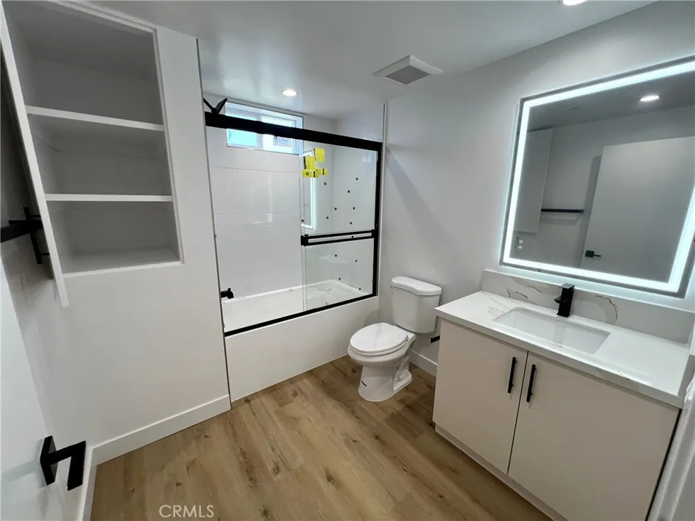 8016 Fair #203 Sun Valley, CA 91352