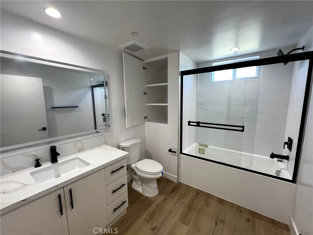 8016 Fair #203 Sun Valley, CA 91352