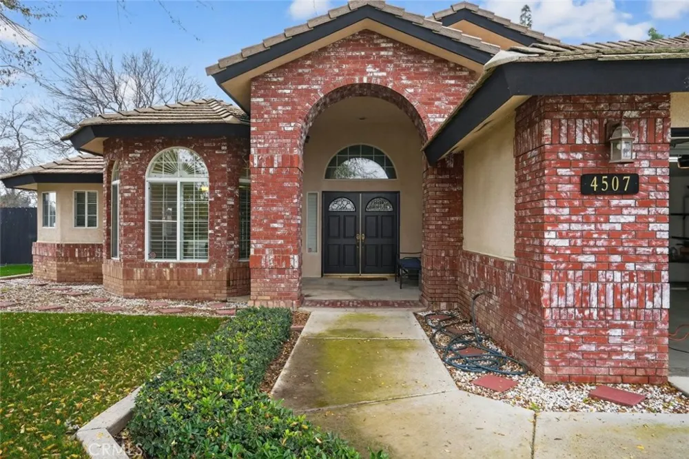 4507 Sealion Lane Bakersfield, CA 93312