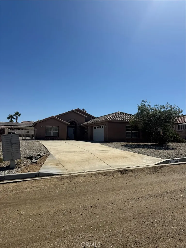 57106 Selecta Yucca Valley, CA 92284