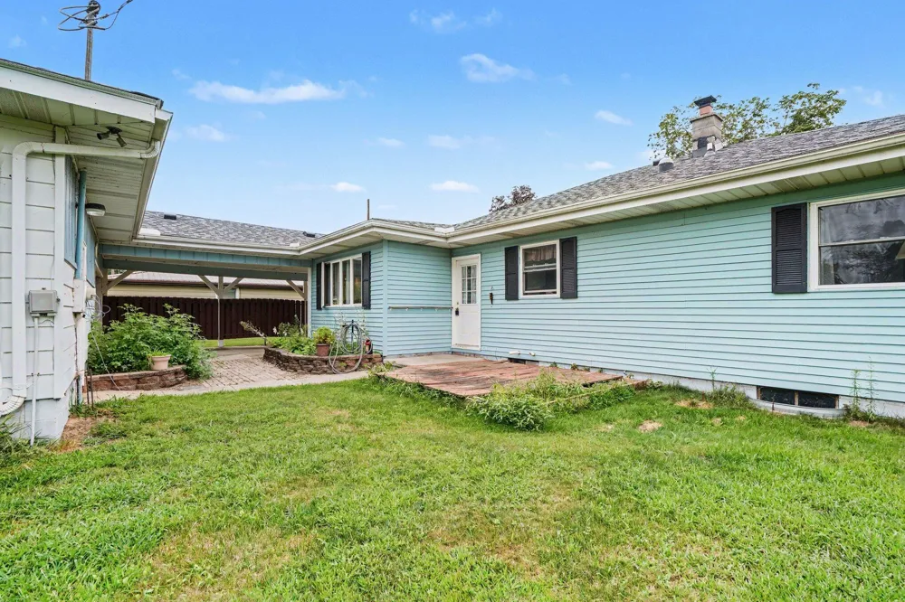 56346 M 51 S Dowagiac, MI 49047