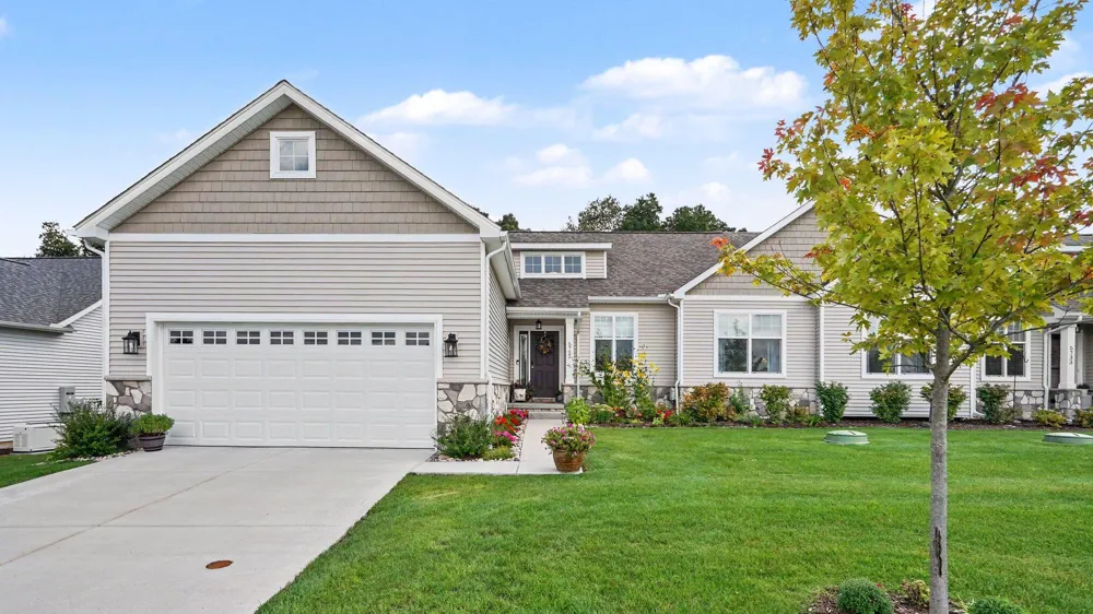5725 Trail Side Lane Whitmore Lake, MI 48189