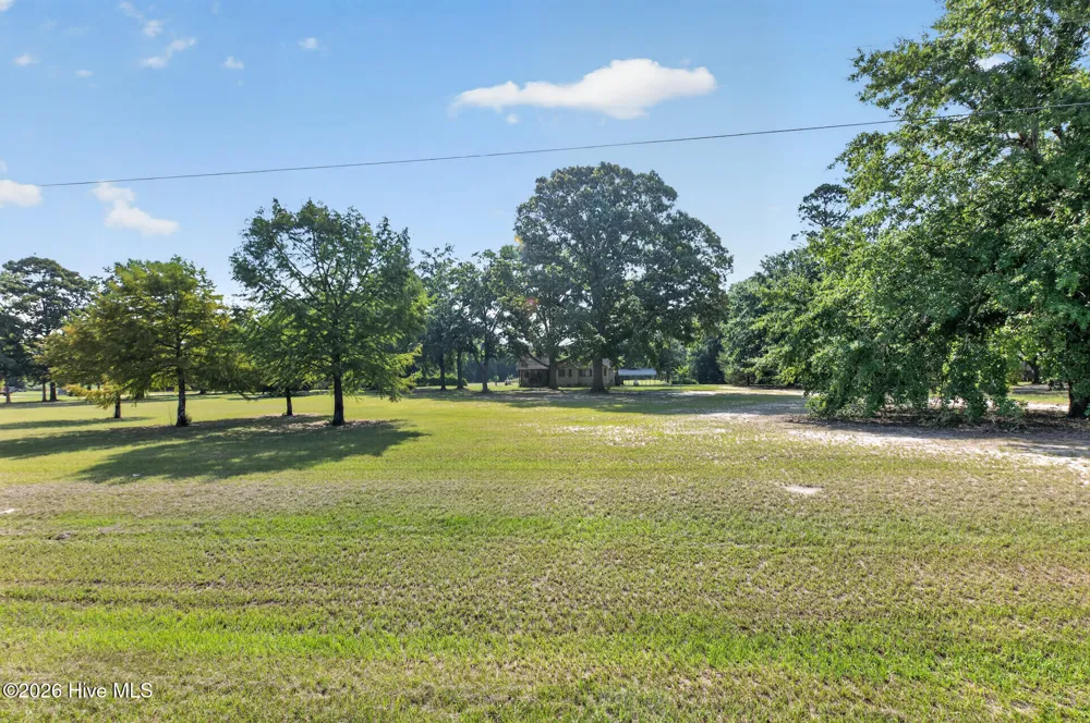 8782 Campground Road Matthews, GA 30818