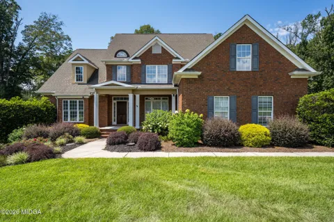 214 Oakleaf Drive