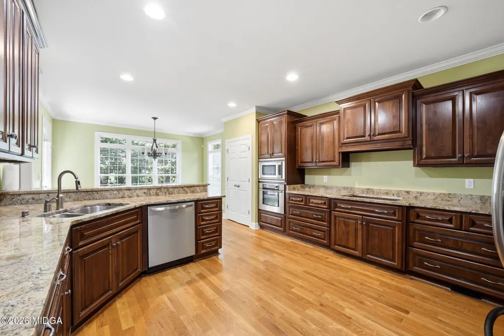 214 Oakleaf Drive Macon, GA 31210