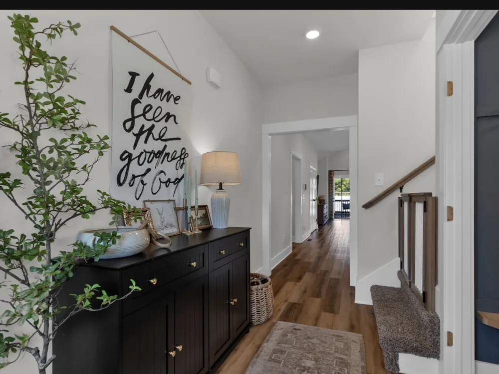 3015 Graystand Dr Greenbrier, TN 37073