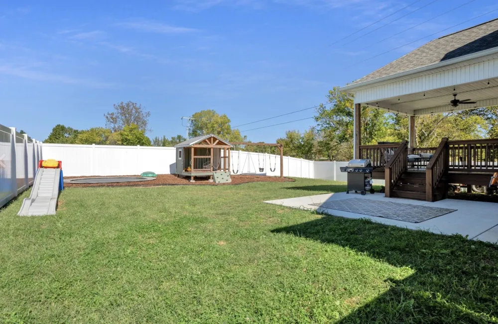 3015 Graystand Dr Greenbrier, TN 37073