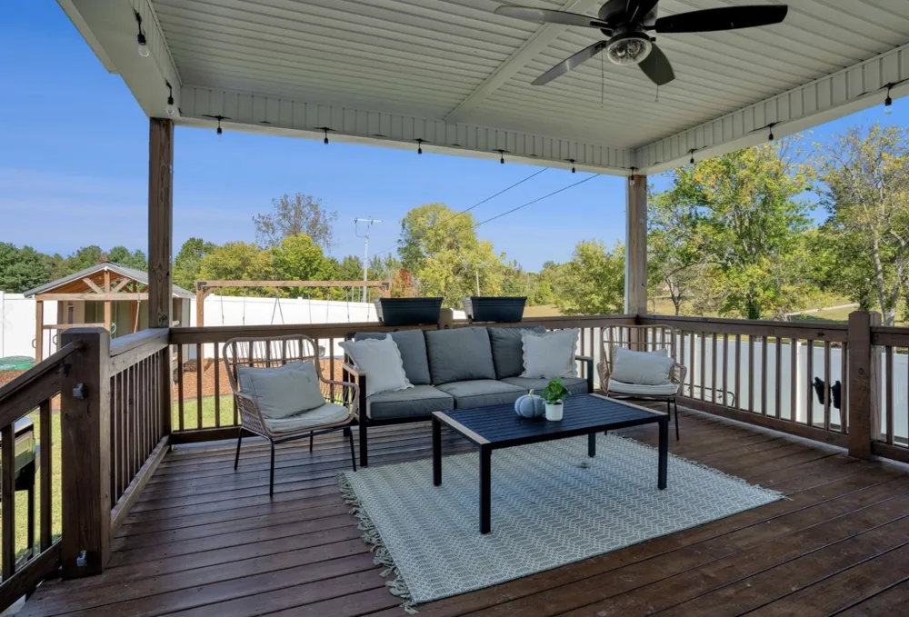 3015 Graystand Dr Greenbrier, TN 37073