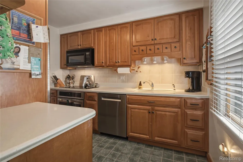 442 Melborn Street Dearborn City, MI 48128