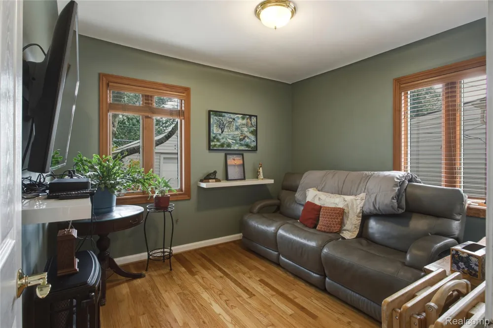 442 Melborn Street Dearborn City, MI 48128