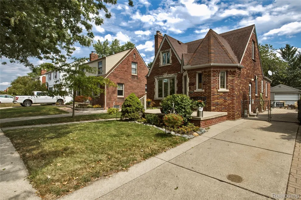 442 Melborn Street Dearborn City, MI 48128