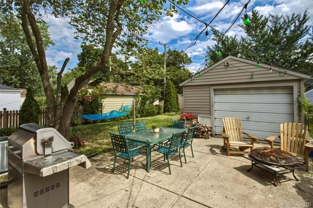 442 Melborn Street Dearborn City, MI 48128
