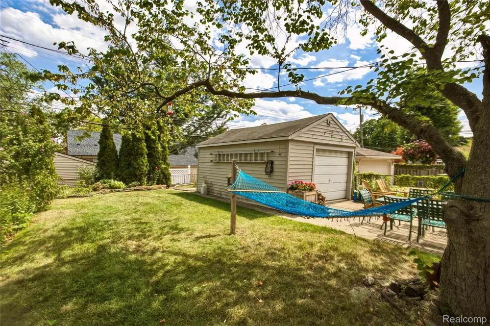 442 Melborn Street Dearborn City, MI 48128