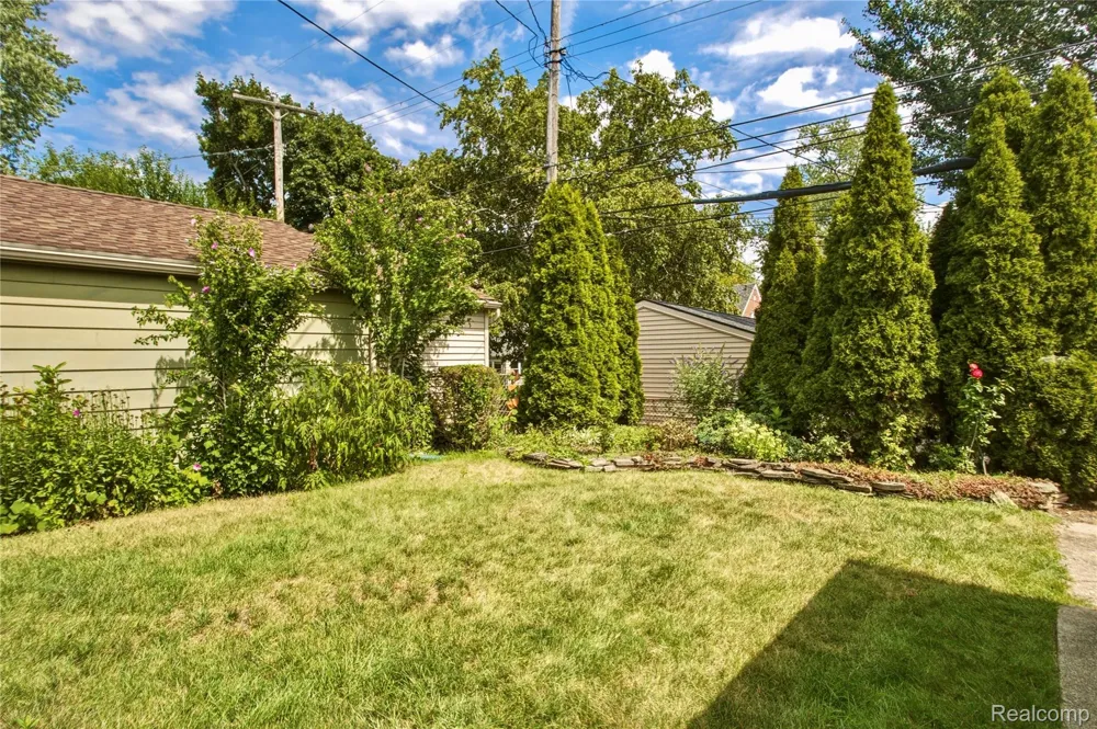 442 Melborn Street Dearborn City, MI 48128