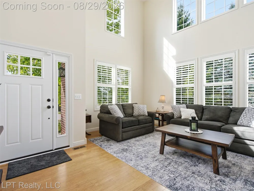 23770 Spy Glass Hill Lyon Charter Township, MI 48178