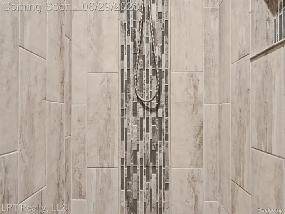 23770 Spy Glass Hill Lyon Charter Township, MI 48178