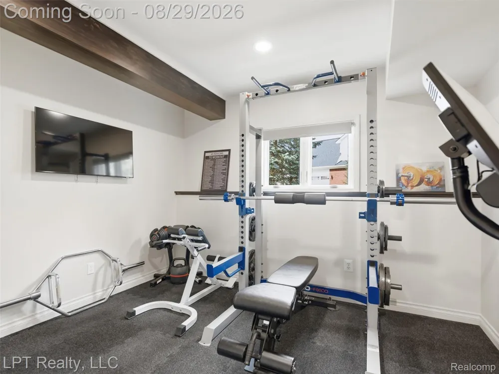23770 Spy Glass Hill Lyon Charter Township, MI 48178