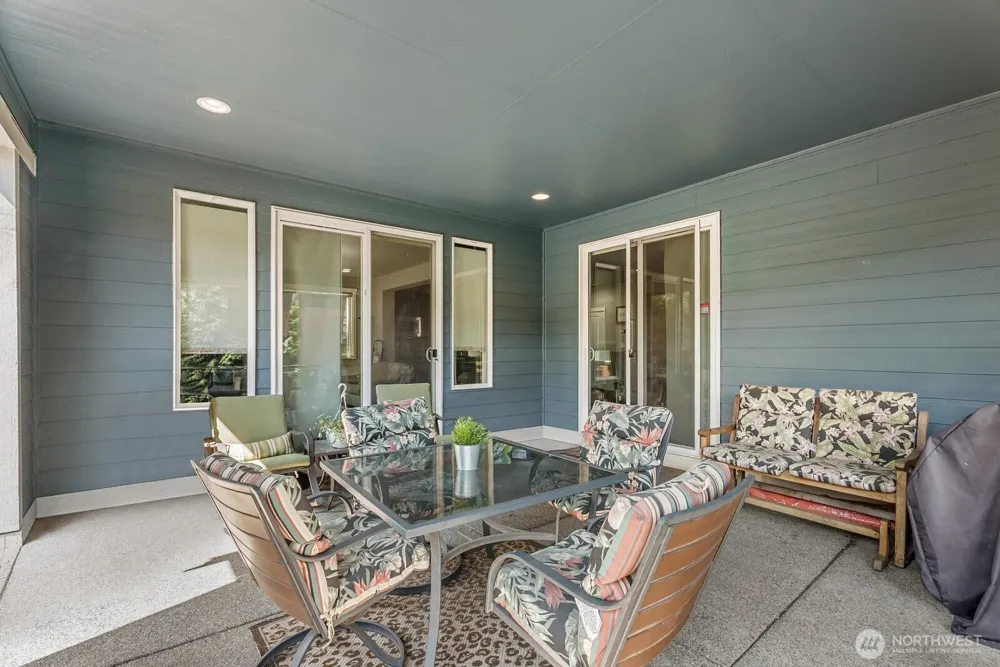 35703 20th Avenue SW Federal Way, WA 98023