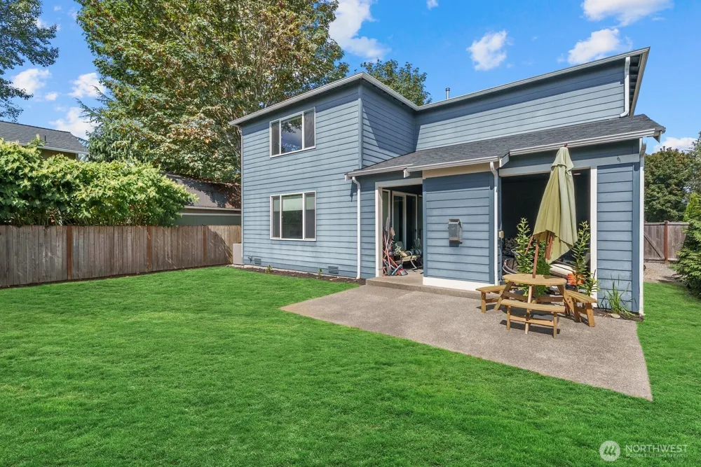 35703 20th Avenue SW Federal Way, WA 98023