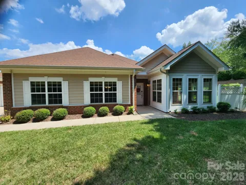 3225 Abbey Walk Lane