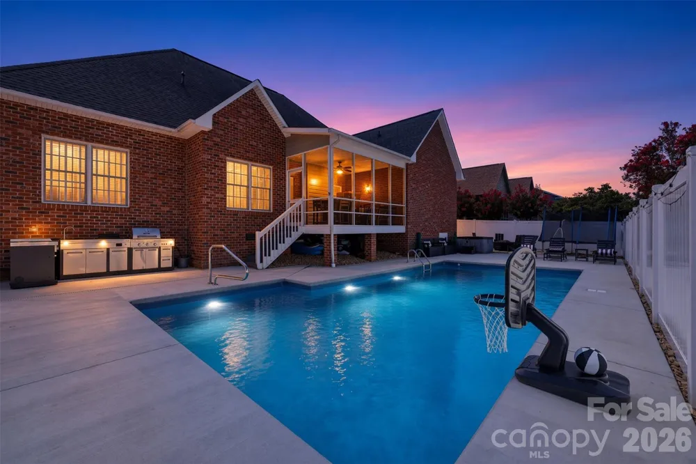 1719 30th Avenue Court NE Hickory, NC 28601