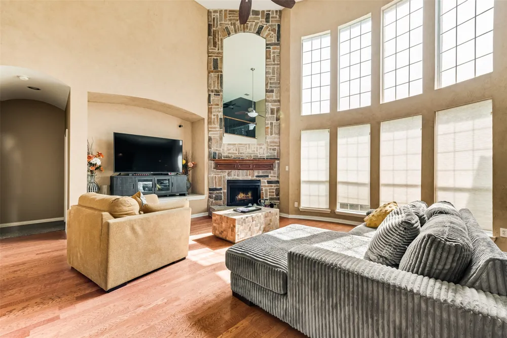 663 Links View Court Grand Prairie, TX 75052