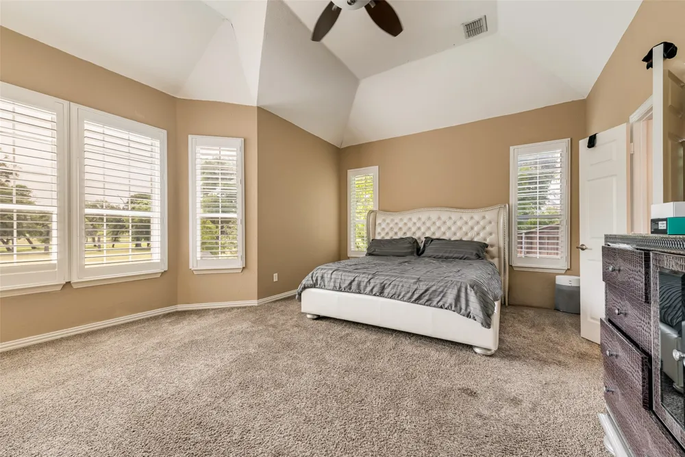 663 Links View Court Grand Prairie, TX 75052