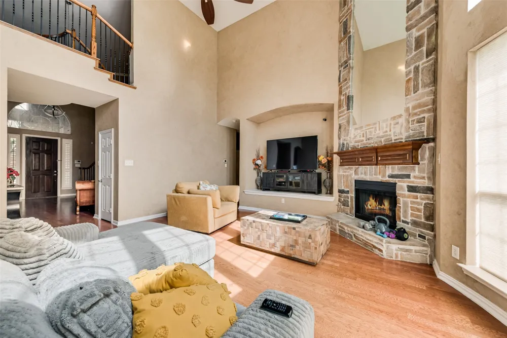 663 Links View Court Grand Prairie, TX 75052
