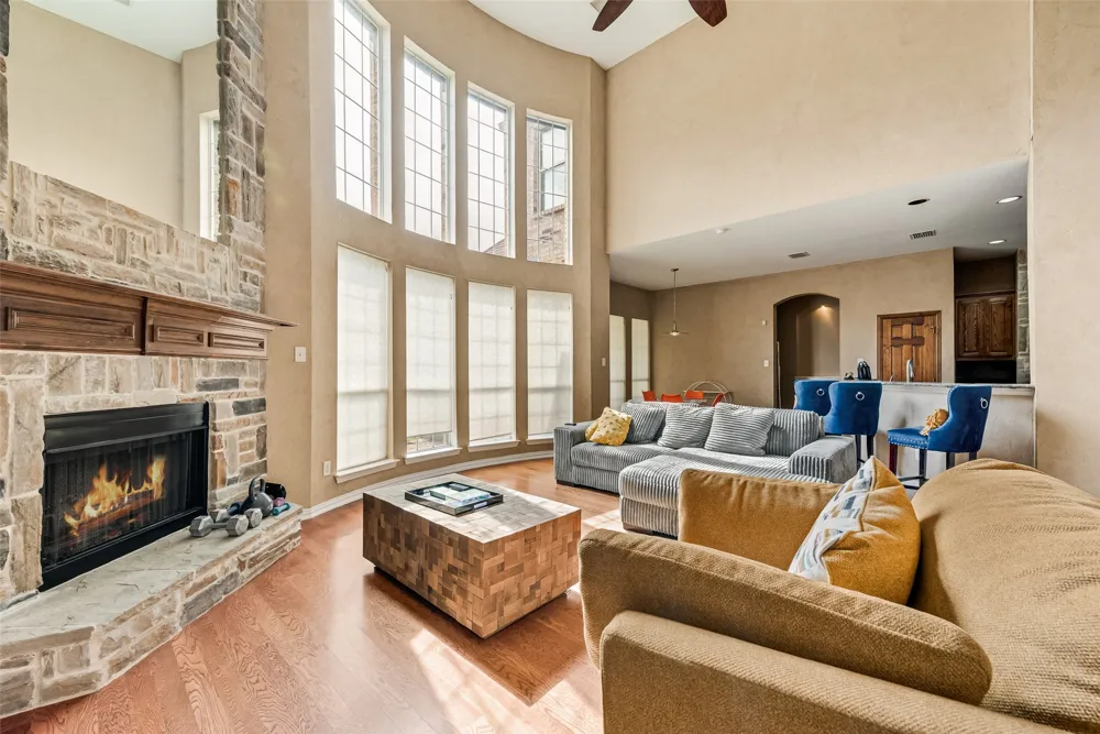 663 Links View Court Grand Prairie, TX 75052