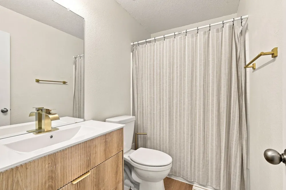 202 Cheyenne Drive Waxahachie, TX 75165