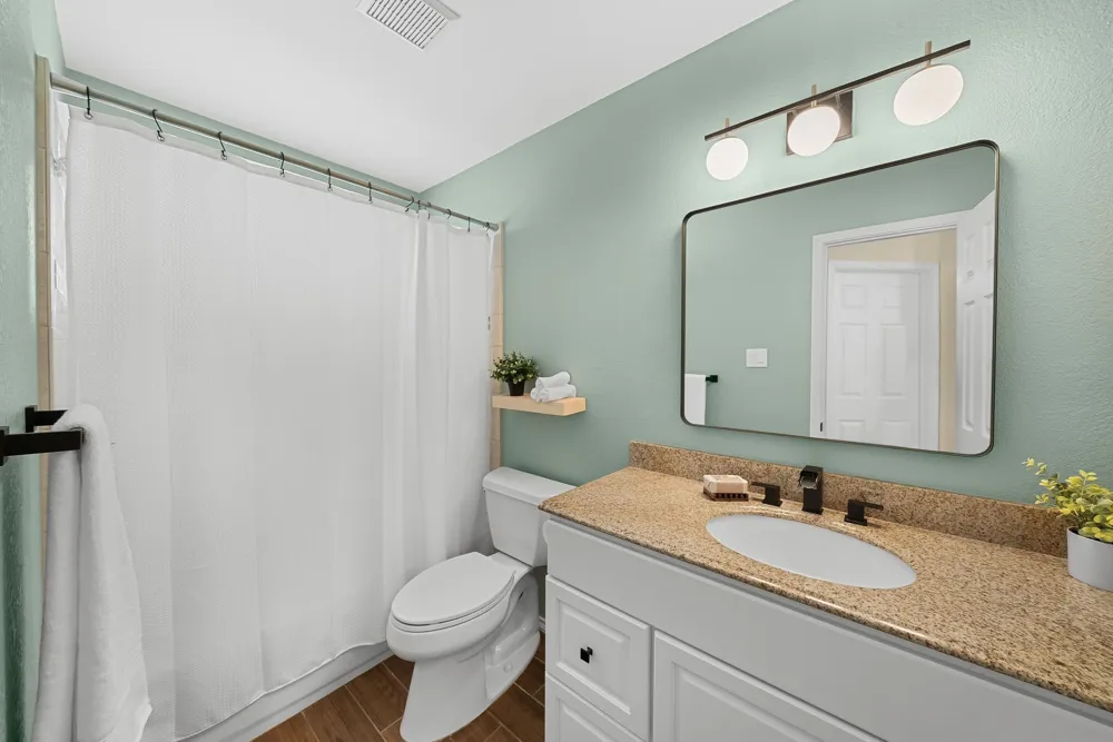 5084 Lakeshore Boulevard The Colony, TX 75056