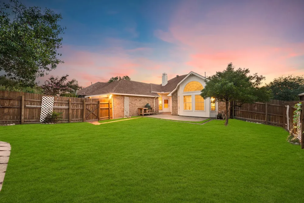 5084 Lakeshore Boulevard The Colony, TX 75056