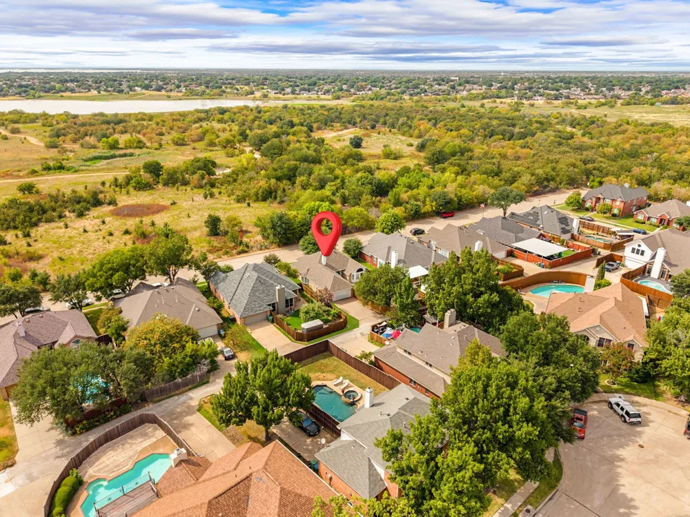 5084 Lakeshore Boulevard The Colony, TX 75056