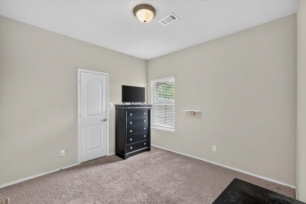 902 Mockingbird Lane Glenn Heights, TX 75154